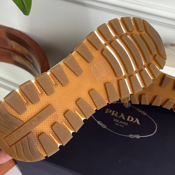 New Prada sneakers never worn - Picture 4 of 4